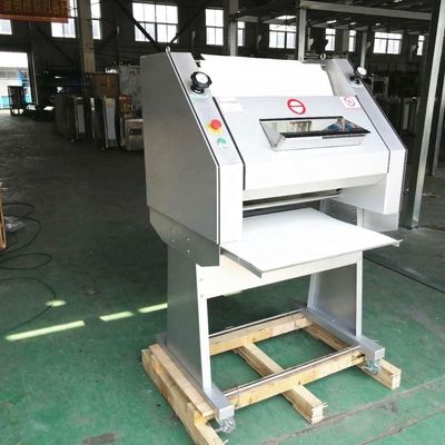 Ηλεκτρική μηχανή για τη διαμόρφωση γαλλικών μπαγκέτων με ακρίβεια