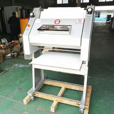 Ηλεκτρική μηχανή για τη διαμόρφωση γαλλικών μπαγκέτων με ακρίβεια