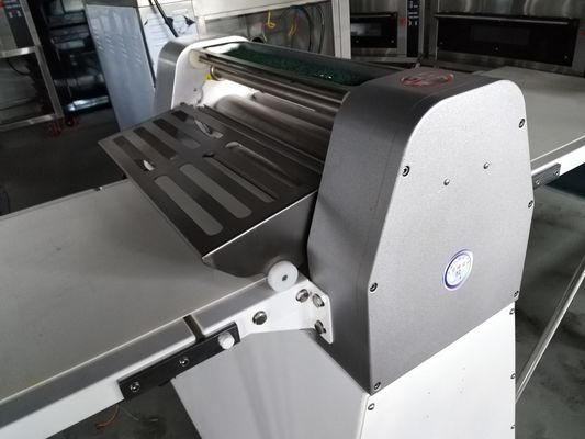 Επαγγελματική αυτόματη μηχανή παρασκευής ψωμιού πίτσα κρουαζάν για φούρνο