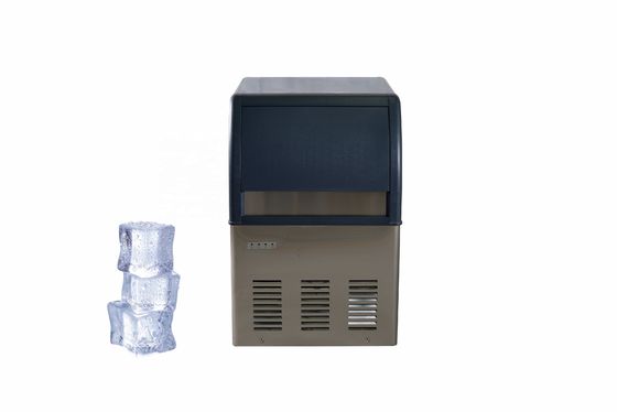 Μηχανή κατασκευής παγωτού εμπορικού χάρτη 5000kg Αυτοματοποιημένη ψύξη αέρα Sanyo συμπιεστή