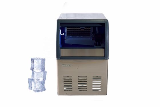 Μηχανή κατασκευής παγωτού εμπορικού χάρτη 5000kg Αυτοματοποιημένη ψύξη αέρα Sanyo συμπιεστή