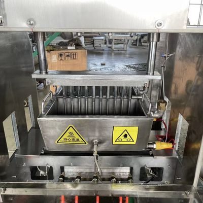 Υψηλής παραγωγικότητας πολύχρωμο Lollipop Candy Making Machine με επαγγελματικό σχεδιασμό