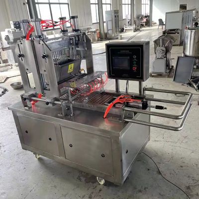 Υψηλής παραγωγικότητας πολύχρωμο Lollipop Candy Making Machine με επαγγελματικό σχεδιασμό
