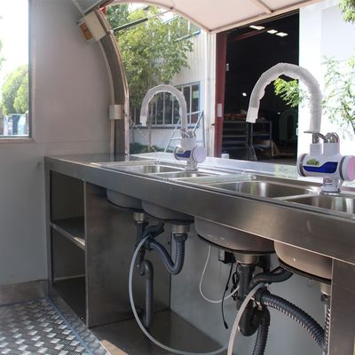 Προσαρμοσμένο κινητό ρυμουλκούμενο φορτηγού τροφίμων για υψηλή παραγωγικότητα και προσαρμογή