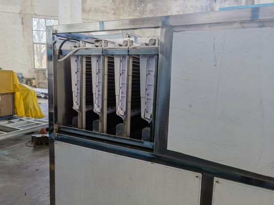 Μεγάλη χωρητικότητα 2 τόνοι την ημέρα ημιαυτόματος βιομηχανικός κατασκευαστής παγωτού JYC-6000P 380V