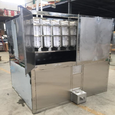 1000kg χωρητικότητα αποθήκευσης πάγου Ice Block Cube Ice Making Machine για τις ανάγκες των ποτών