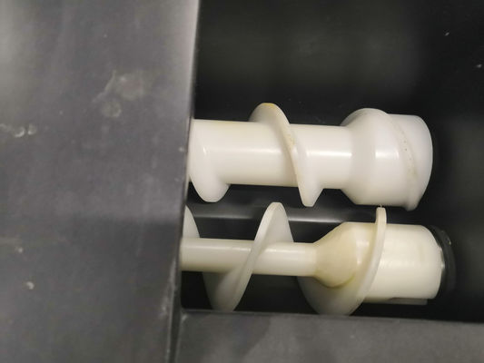 Μεγάλη παραγωγικότητα Μικρό αυτόματο Τραπέζι Τύπου τηγανητές πατάτες Κροκέτα μπισκότα κρέας παγωτό Mochi σχηματισμού και ενσωμάτωσης μηχανή