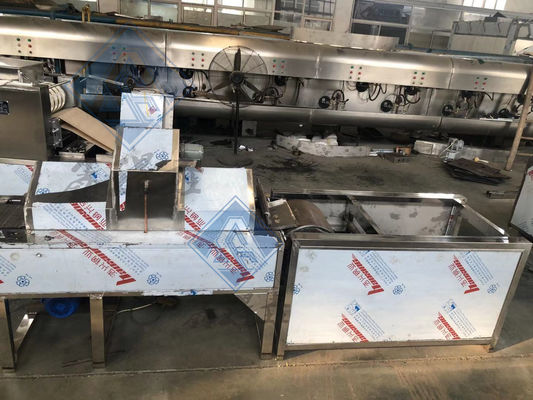 Εργασία μηχανών για την παρασκευή μπισκότων με πλήρως αυτόματη γραμμή παραγωγής