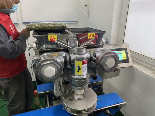 1.2x0.8x1.0 m Αυτοματοποιημένη μηχανή επένδυσης και σχηματισμού για μπάλες ρυζιού Πολυλειτουργική