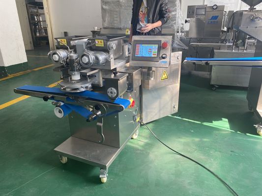 1.2x0.8x1.0 m Αυτοματοποιημένη μηχανή επένδυσης και σχηματισμού για μπάλες ρυζιού Πολυλειτουργική