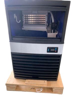 140P 63kg/ημέρα Βιομηχανική αυτόματη μηχανή κατασκευής παγωτού για την παραγωγή πάγου υψηλής χωρητικότητας