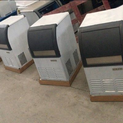 Εμπορική μηχανή κατασκευής κουτιών πάγου 430x520x800 με μεγάλη χωρητικότητα αποθήκευσης πάγου 1000 kg