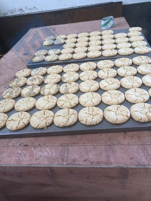 Ενισχύστε τις πωλήσεις σας με ένα σταθμό συσκευών αρτοποιίας αυτόματη μηχανή για την παρασκευή κέικ από καρύδια