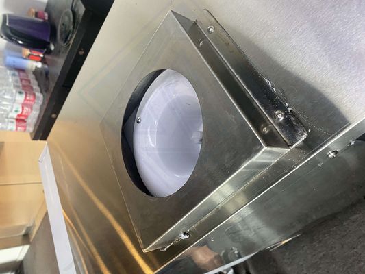 Βιομηχανική μηχανή πάγου 60kg Αυτοματοποιημένος κατασκευαστής παγοδρόμου Καλός κατασκευαστής από ανοξείδωτο χάλυβα 304