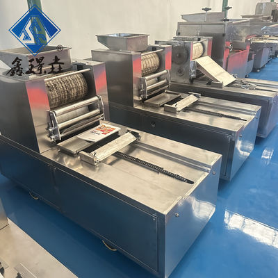 1450x1000x1450mm αυτόματη μηχανή παραγωγής σοκολάτας και βουτύρου για τη ζαχαροπλαστική