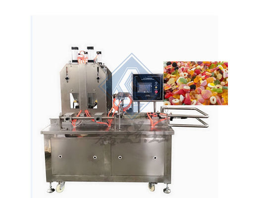 Μηχανή κατασκευής 50kg/h σοκολάτας, καραμέλας, λουκάνικο, γουμάρι αρκούδας για την παραγωγή γλυκών τροφίμων