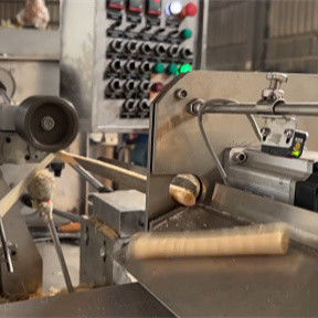 Υψηλή παραγωγικότητα Σοκολάτα βούτυρο Wafer Roll Making Machine Επιχειρηματικό σας πλεονέκτημα