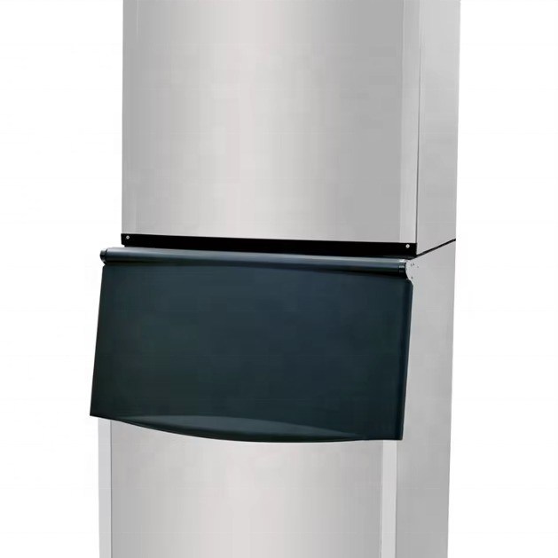 Ηλεκτρική μηχανή κατασκευής παγωτού για την εμπορική βιομηχανία συσκευασίας.